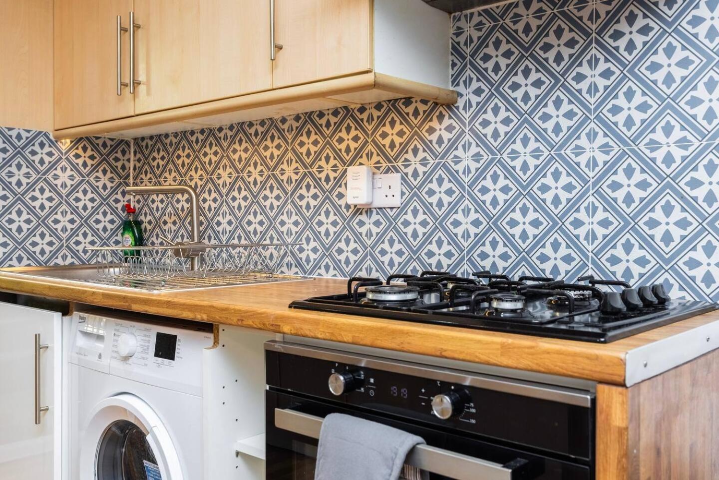 Ferienhaus Modern - 5 Mins To Whitechapel Station